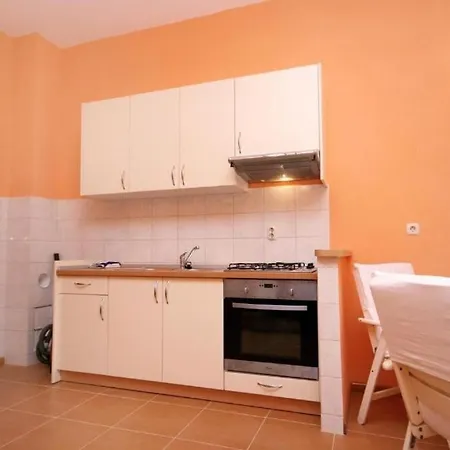 Sunny - Quiet And Relaxing Apartment Makarska